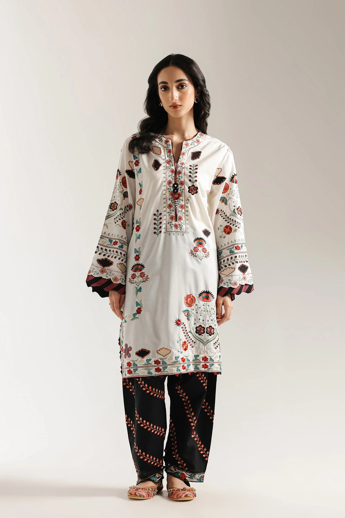 END OF SEASON SALE SUMMER 2025 - WOMEN ROZANA